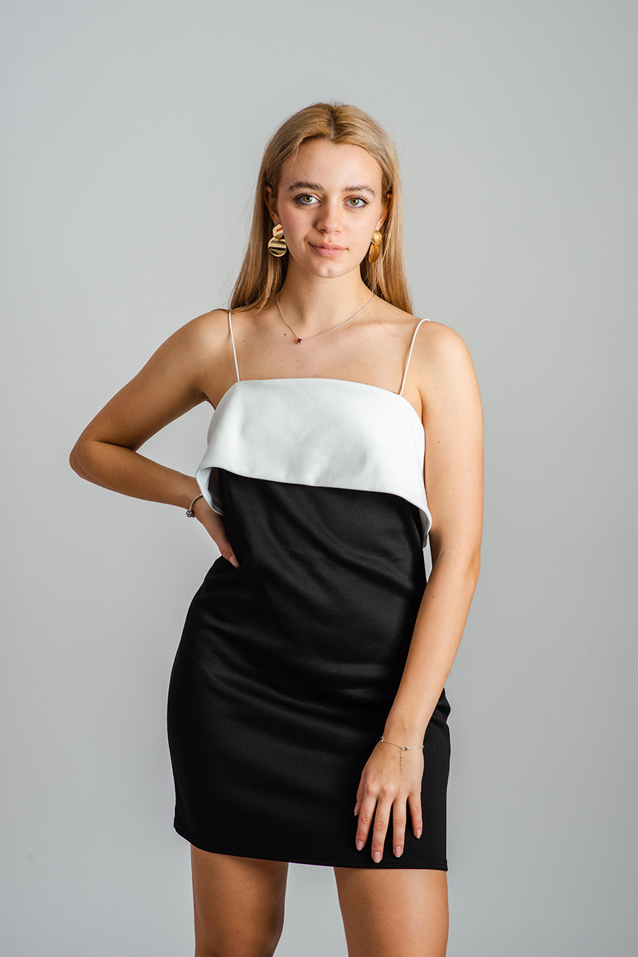 Sukienka czarno-biała